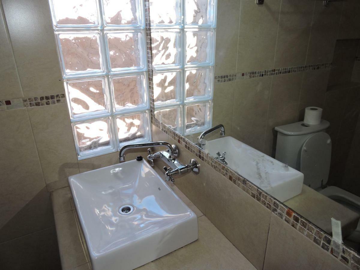 Casa De Piedra Bed and Breakfast Humahuaca Kamer foto